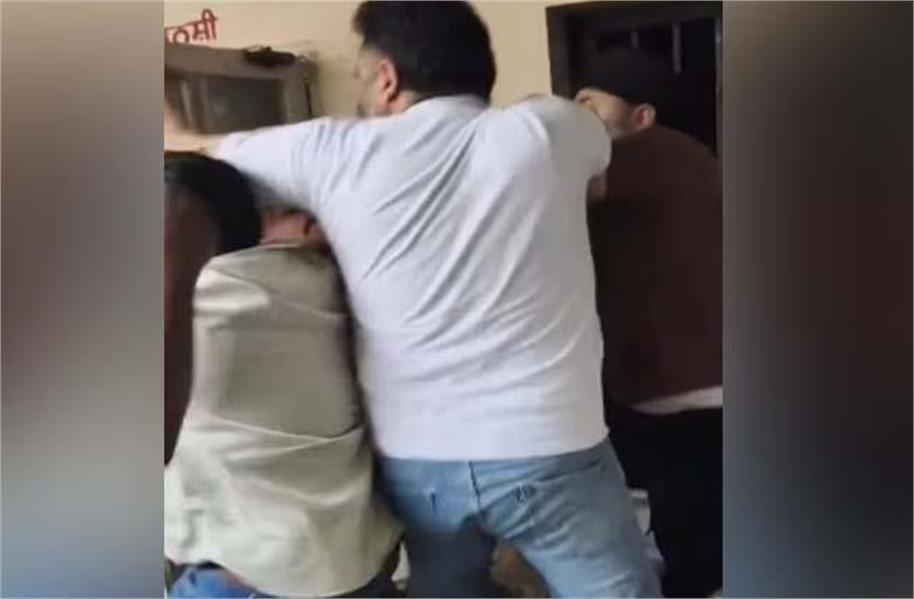 In Bhargava Camp Police Station of Jalandhar, there was a fight between two parties