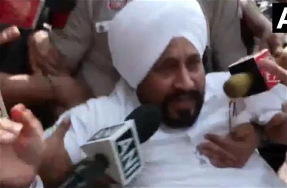दिल्ली में कांग्रेस का प्रदर्शन, चन्नी, रंधावा और वड़िंग समेत कई नेता हिरासत में