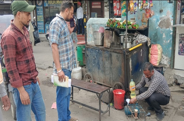 ईरान पर हमलों के बाद गैस संकट का असर, पंजाब में कमर्शियल LPG सिलेंडर की भारी किल्लत