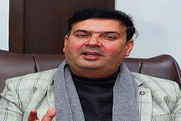 बकाया रेगुलराइजेशन फीस नहीं भरने वाले कालोनाइजरों पर मेयर वनीत धीर सख्त, एफआईआर की सिफारिश