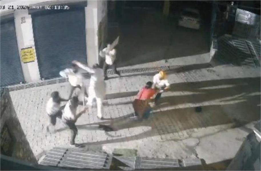 गुरदासपुर के गांव राजूबेलां में दो गुटों में खूनी झड़प, कई घायल