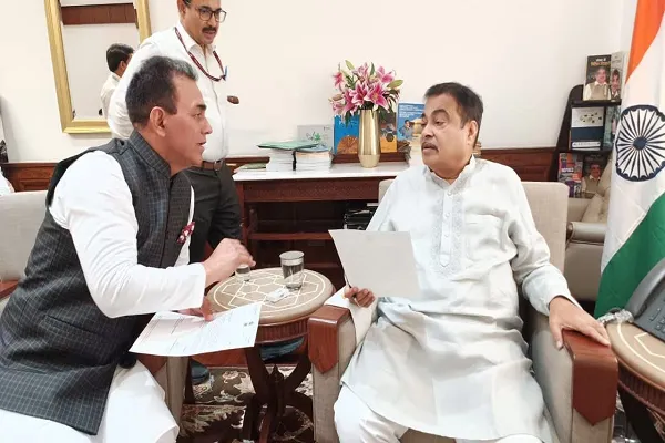फगवाड़ा में पार्किंग समस्या के समाधान की पहल, सांसद चब्बेवाल ने नितिन गडकरी को दिया प्रस्ताव