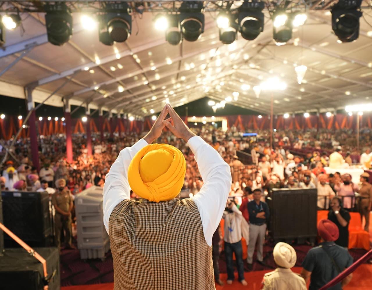 रूपनगर में ‘एक शाम भगवान शिव के नाम’ भजन संध्या में शामिल हुए मुख्यमंत्री भगवंत सिंह मान