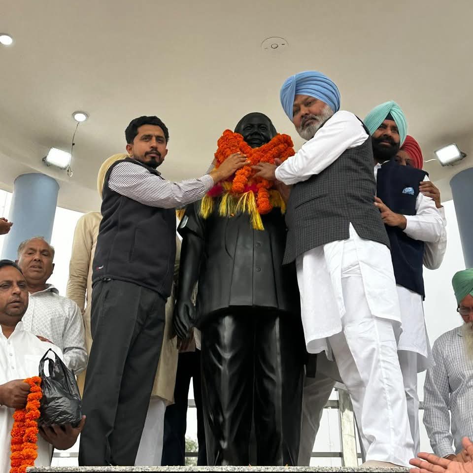 आप नेताओं ने कांशी राम जी को दी श्रद्धांजलि, सामाजिक न्याय और समानता के लिए अपना प्रतिबद्धता दोहराई