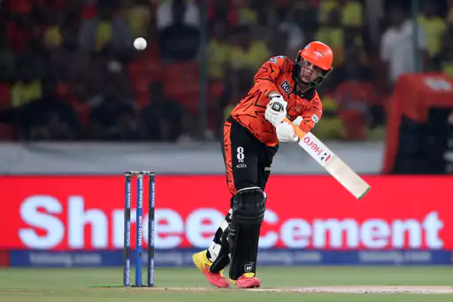 IPL 2026: हैदराबाद की रोमांचक जीत, चेन्नई 11 रन से हारी — अभिषेक शर्मा की तूफानी फिफ्टी ने लूटा मैच
