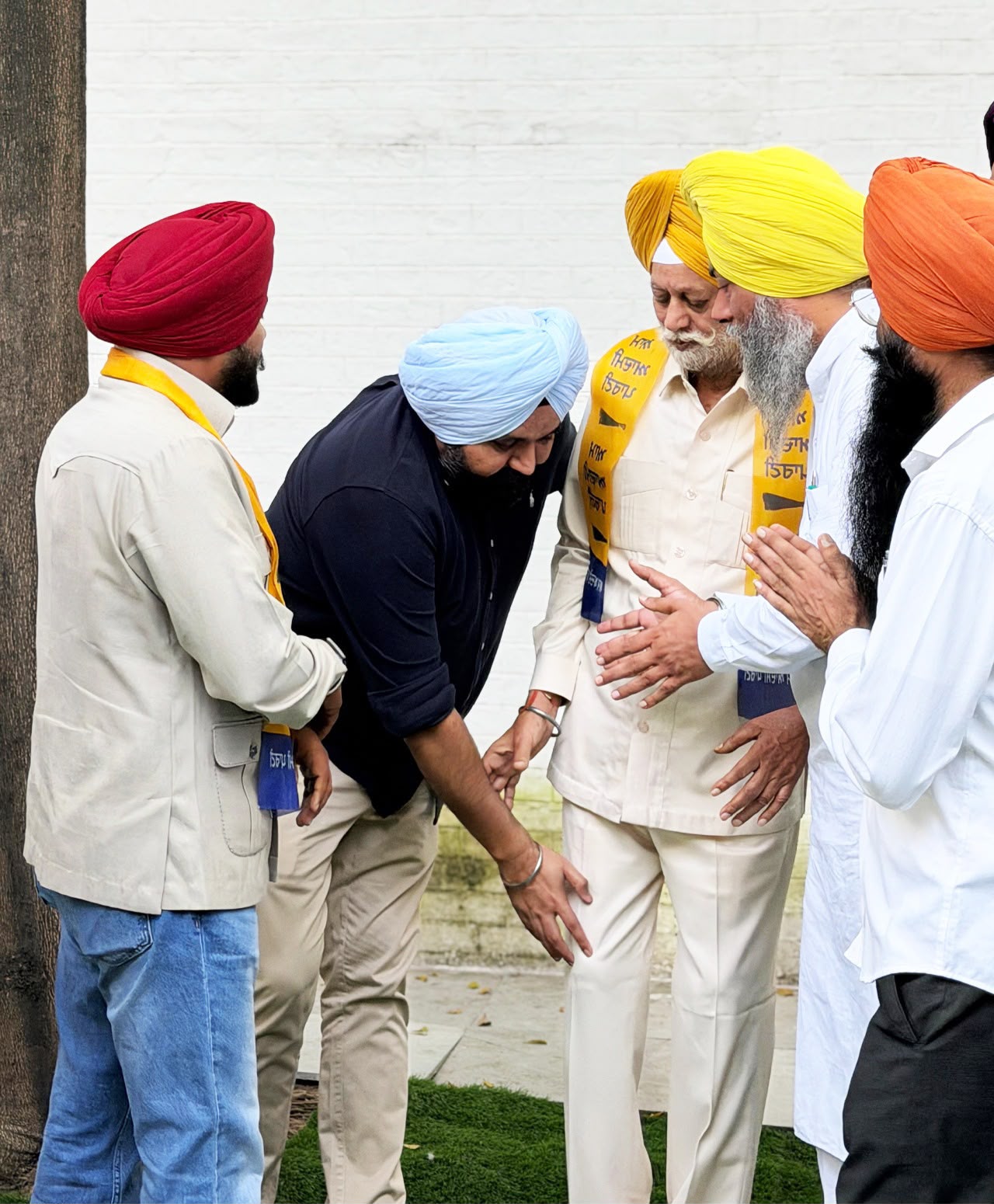 अकाली नेता रंजीत सिंह छज्जलवाड़ी अपने बेटे के साथ आप में शामिल