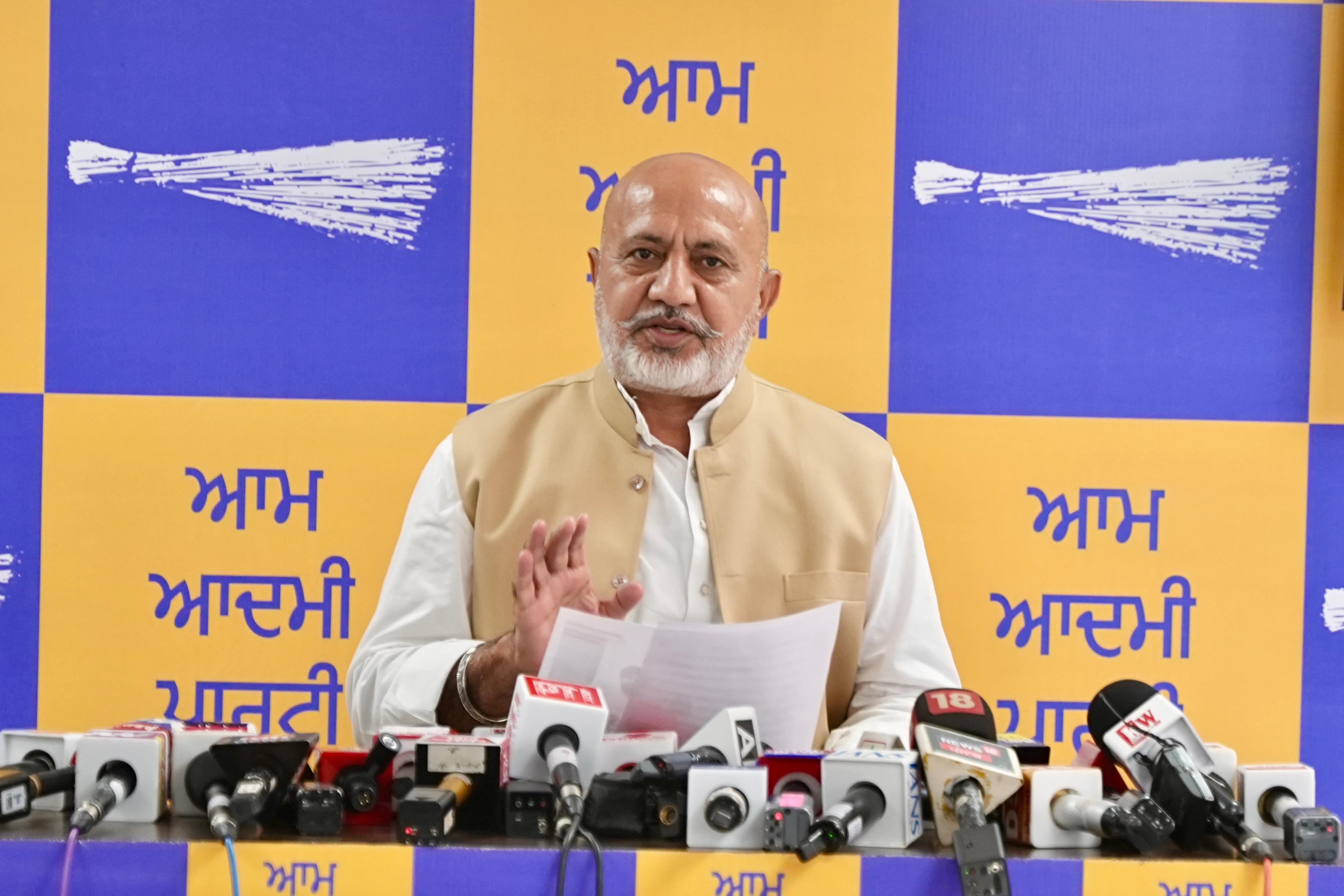 हाईकोर्ट के फैसले पर ‘आप’ का हमला, बलतेज पन्नू बोले – “सुखपाल सिंह खैरा का घमंड टूटा, कानून से ऊपर कोई नहीं”