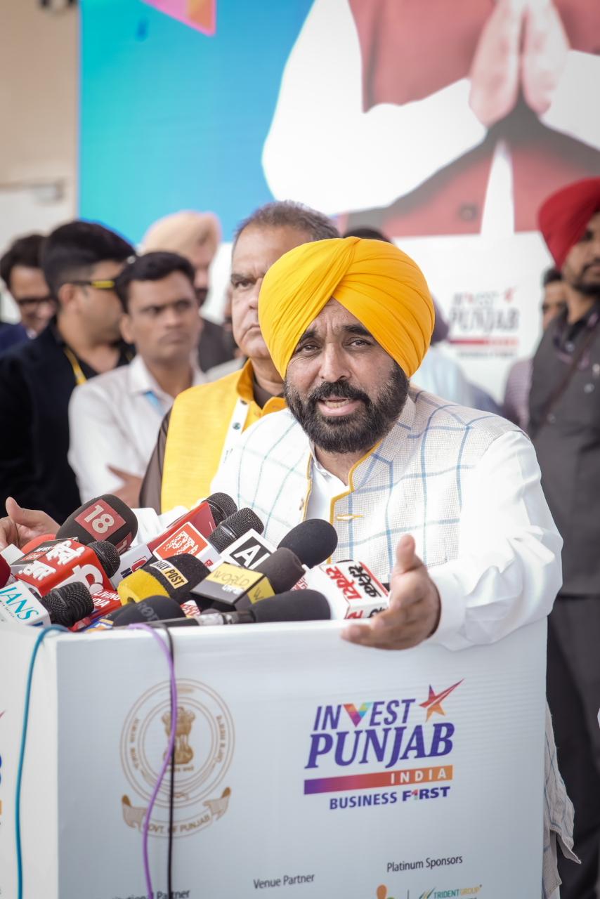 मुख्यमंत्री भगवंत सिंह मान ने तीन-दिवसीय प्रगतिशील पंजाब निवेशक सम्मेलन के समापन अवसर पर उद्यमियों को किया संबोधित
