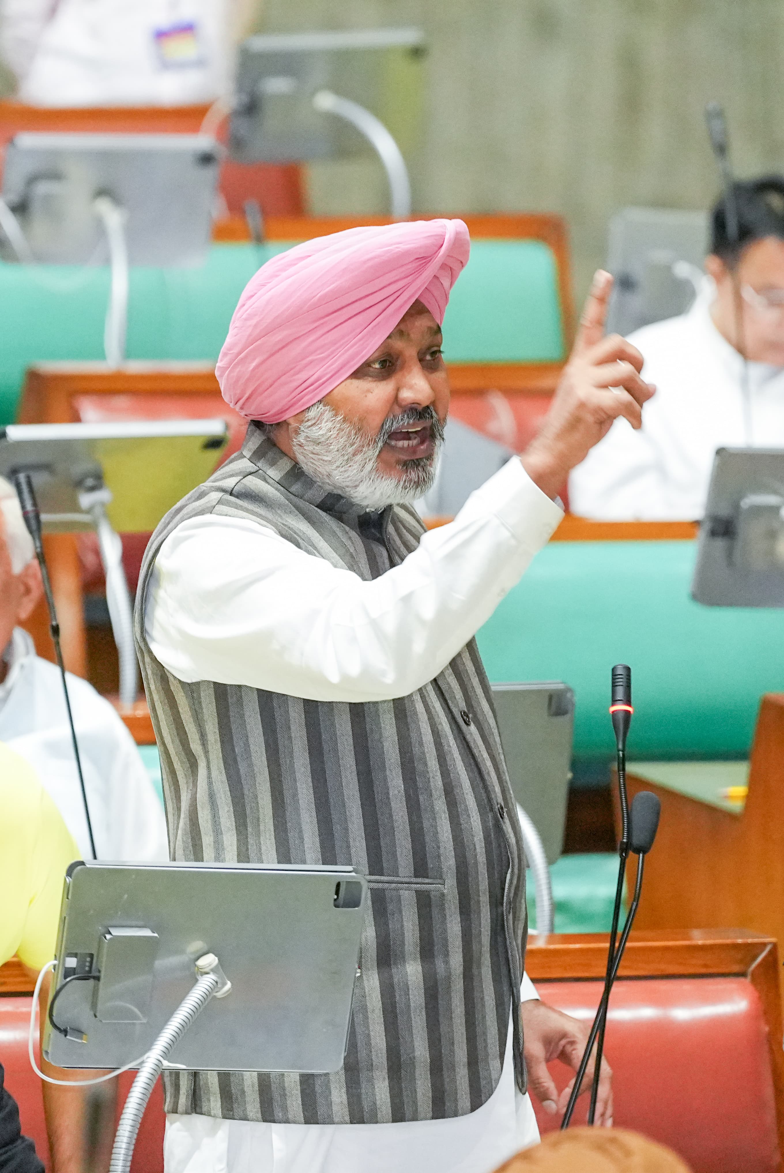 16,000 किलोमीटर नहरों और खालों का पुनर्जीवन कर रही है पंजाब सरकार, कई इलाकों में 5 मीटर तक बढ़ा भूजल स्तर: हरपाल सिंह चीमा
