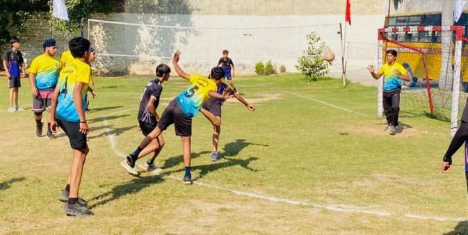 हॉकी अंडर-14 लड़कियों के मुकाबले में दोआबा खालसा स्कूल रहा विजेता