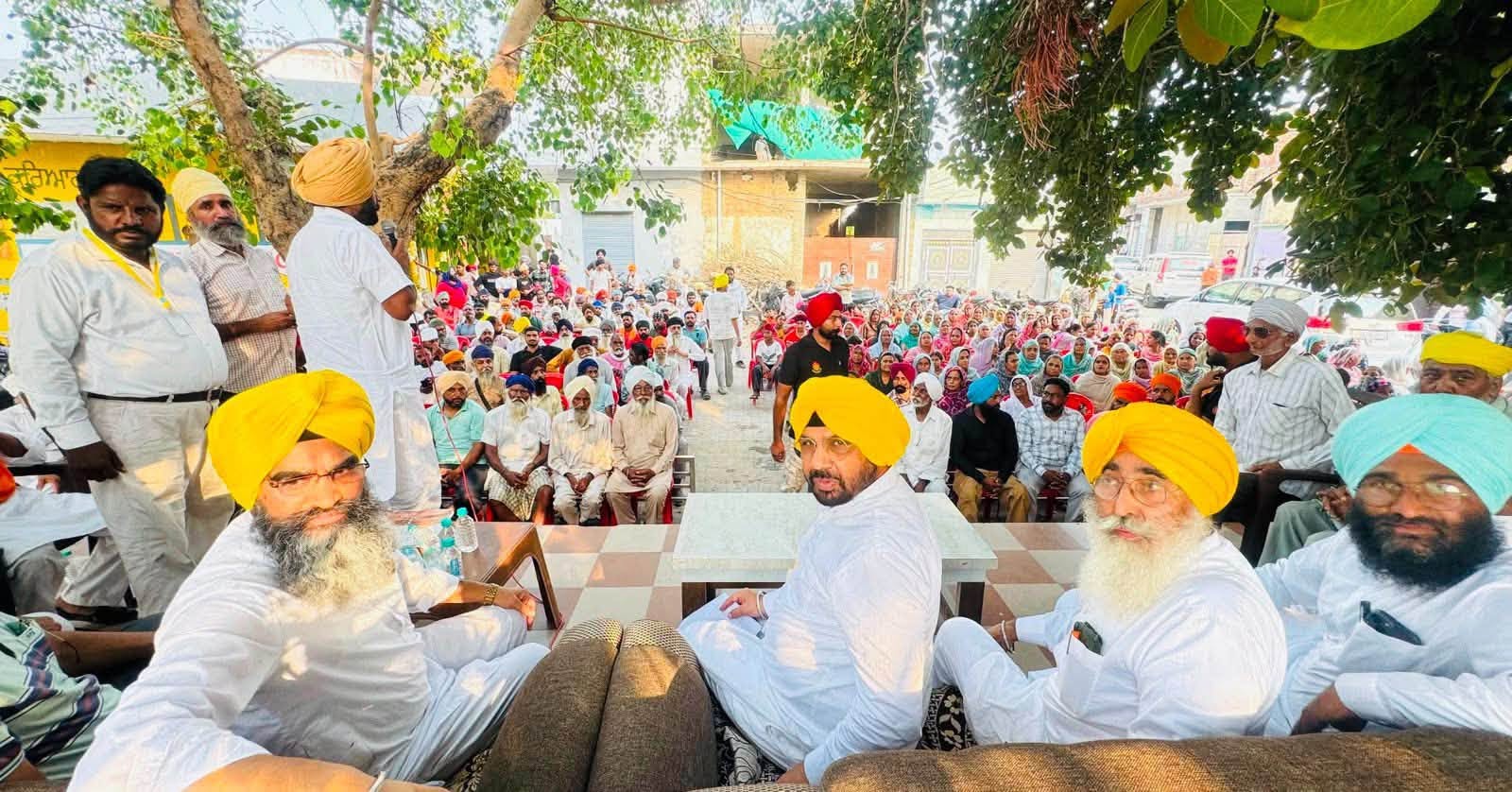 पंजाब में 'लोक मिलनी' अभियान के तहत मंत्रियों और विधायकों ने लोगों से किया सीधा संवाद