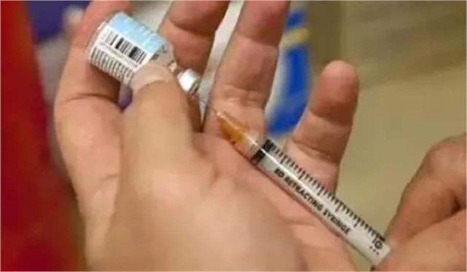 गलत इंजेक्शन लगाने के आरोप में महिला की मौत, आरोपी हिरासत में