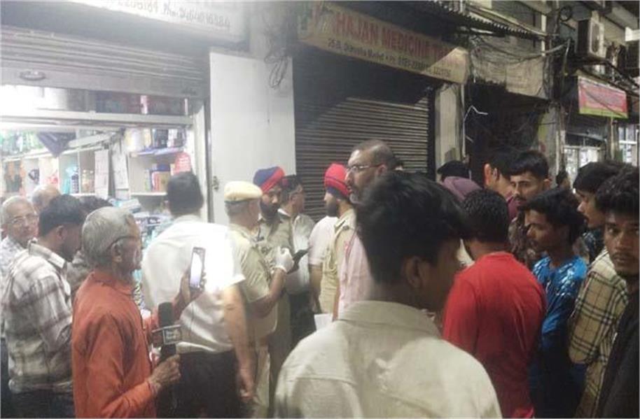 जालंधर की दिलकुशा मार्केट में सनसनी  युवक पर तलवार से हमला, इलाके में दहशत