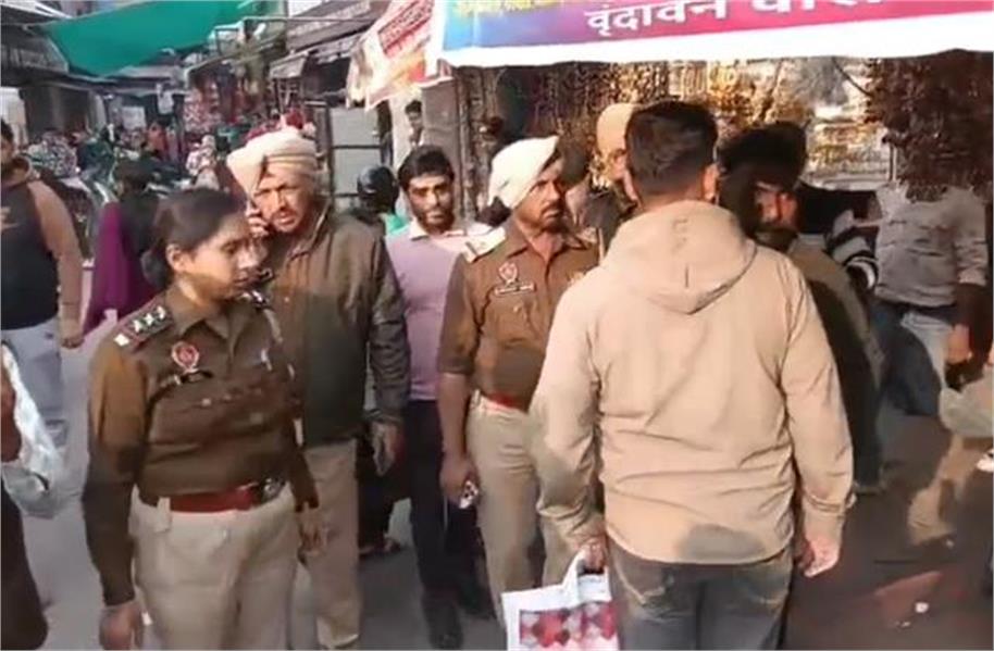 You are currently viewing मेन बाजार में बड़ा Action, दुकानदारों में मचा हड़कंप
