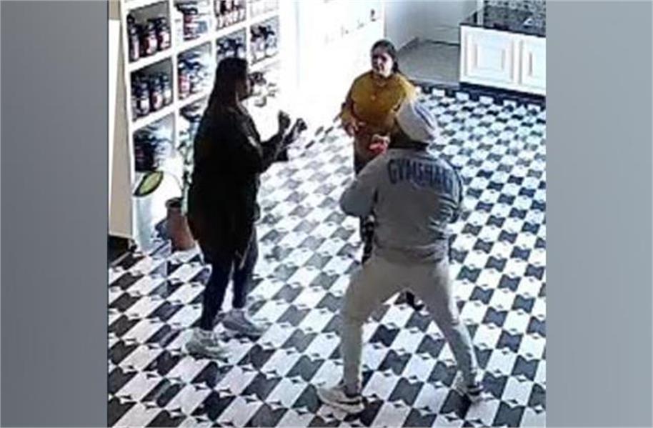 जिम में हंगामा, महिला पार्टनर पर जानलेवा हमले व अभद्रता के आरोप में साझेदार पर केस दर्ज