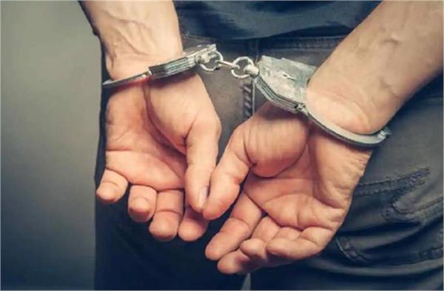 You are currently viewing ਨਾਬਾਲਿਗ ਕੁੜੀ ਨੂੰ ਅੱਗਵਾ ਕਰ ਦੁਰਵਿਵਹਾਰ ਕਰਨ ਦੇ ਮਾਮਲੇ ‘ਚ ਸਨੀ ਕੁਮਾਰ ਨੂੰ 20 ਸਾਲ ਕੈਦ — ਸਾਜ਼ਿਸ਼ ਦੇ ਦੋਸ਼ ‘ਚ ਔਰਤ ਬਰੀ