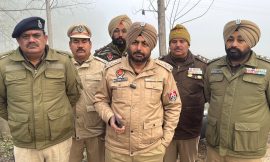 दो पिस्तौल (.32 बोर), 3 जिंदा कारतूस, 3 खाली खोल और अपराध में इस्तेमाल किया गया मोटरसाइकिल बरामद