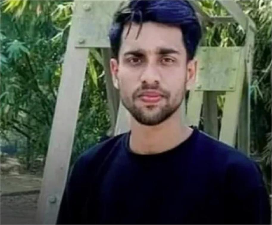 You are currently viewing बांग्लादेश में हिंसा का कहर जारी, भीड़ ने 28 वर्षीय हिंदू युवक की पीट-पीटकर हत्या; मृतकों की संख्या 12 पहुंची