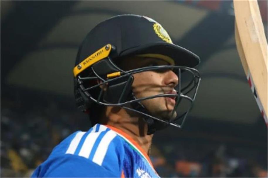 टी20 वर्ल्ड कप से पहले टीम इंडिया को झटका: अभिषेक शर्मा अस्वस्थ, नामीबिया मैच पर संशय